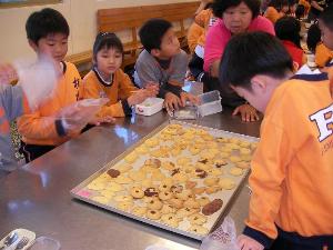 2年4班校外教學活動─郭源益糕餅博物館，開新視窗
